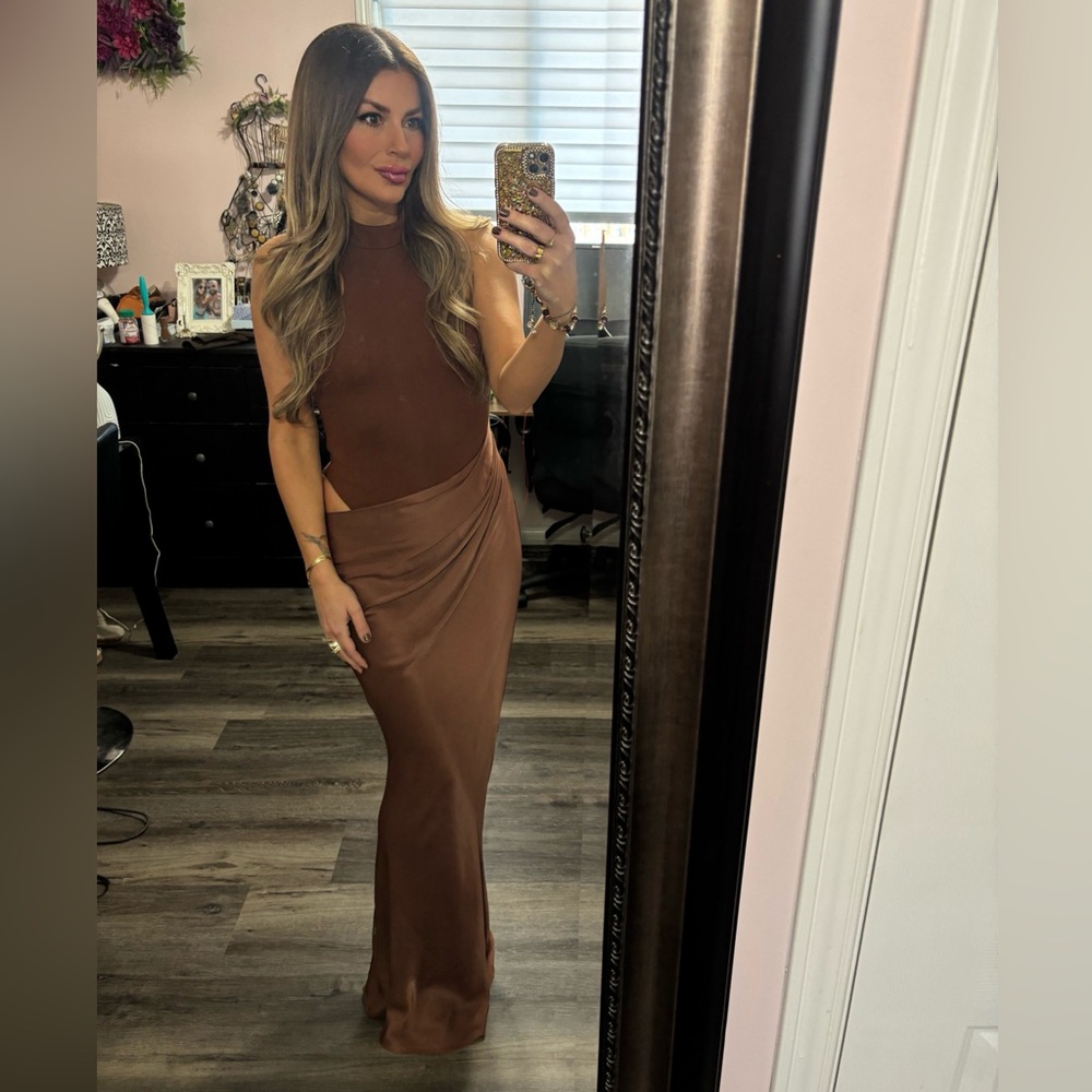 Camila Coelho Estrella brown 2 piece dress, medium - Picture 16 of 16